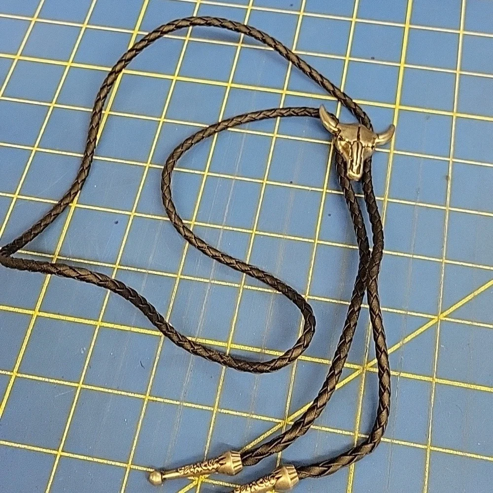 Bolo Silver Tone Bull Cow Skull Black Braided Pleather
